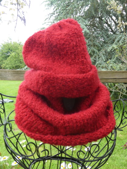 Ensemble bonnet et snood rouge